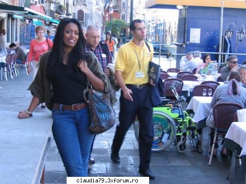 octombrie 2006 gagica judecata apoi intrebata dumnezeu: pacatuit? nu. baut? nu. fumat? nu. nu. bine.