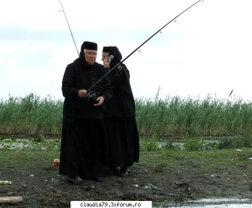 funny "alo, iisuse, poti mai faci minune aia pestii? musca, ma!!! ... " =din gura presei