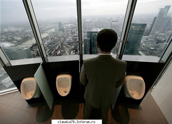 Bathroom with a view - bobesman - CHESTII SIMPATICE