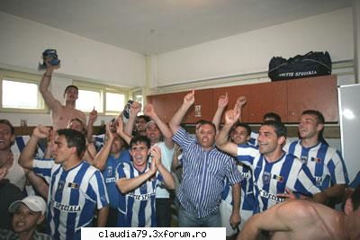 Universitatea Craiova - Vestiar Adevarat - STIRI