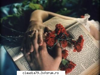 o poezie ciudata..pentru ziua de astazi..si maine... - O rama de matase Cu capetele roase La - MAXIMA ZILEI